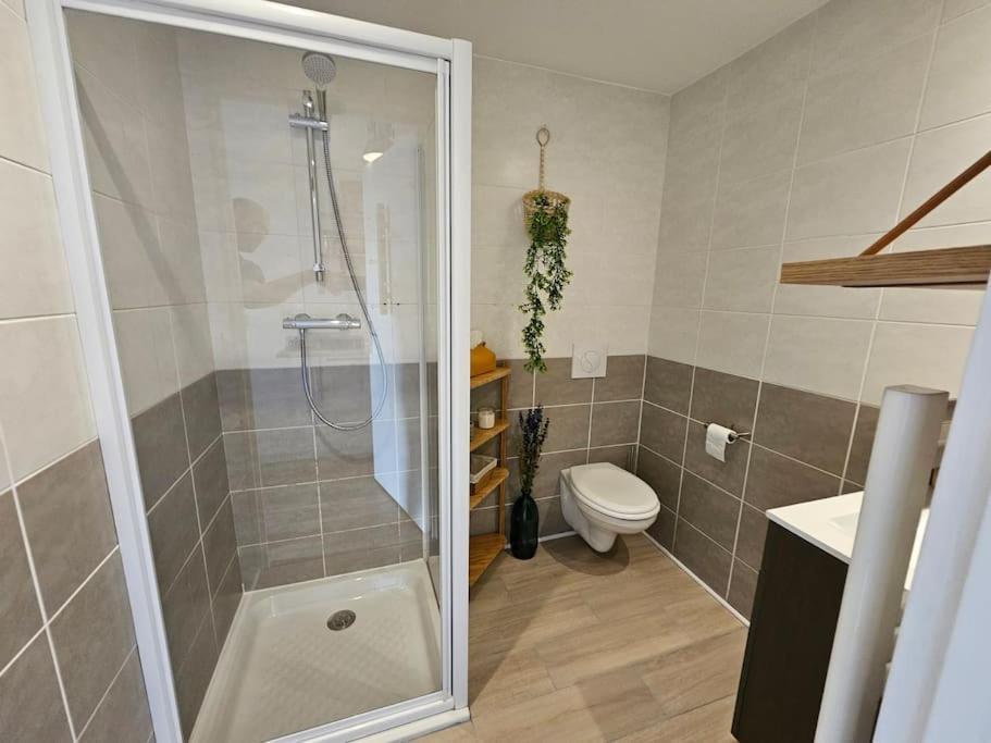 Appartement 104 Douce Provence Au Calme Face A La Piscine à Éguilles Extérieur photo